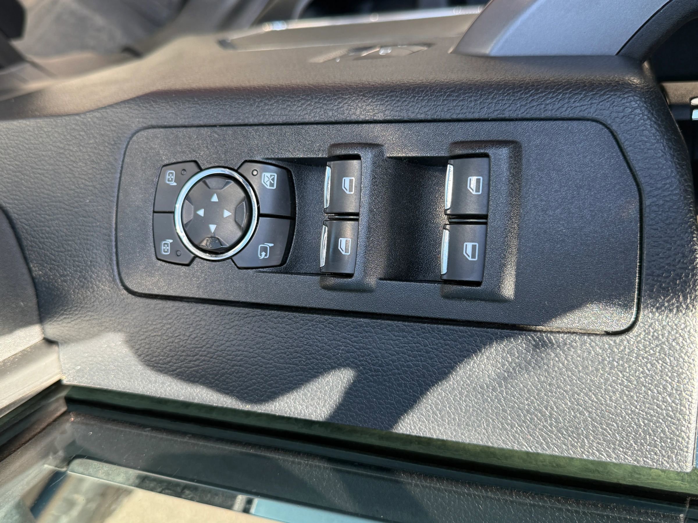 Used 2019 Ford F150 Platinum w/ Technology Package AWD/4WD image 22