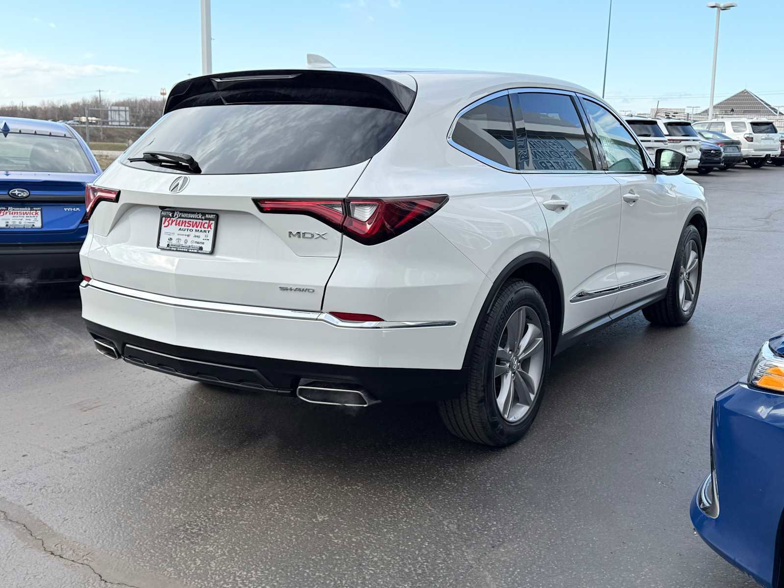 Used 2023 Acura MDX SH-AWD image 4