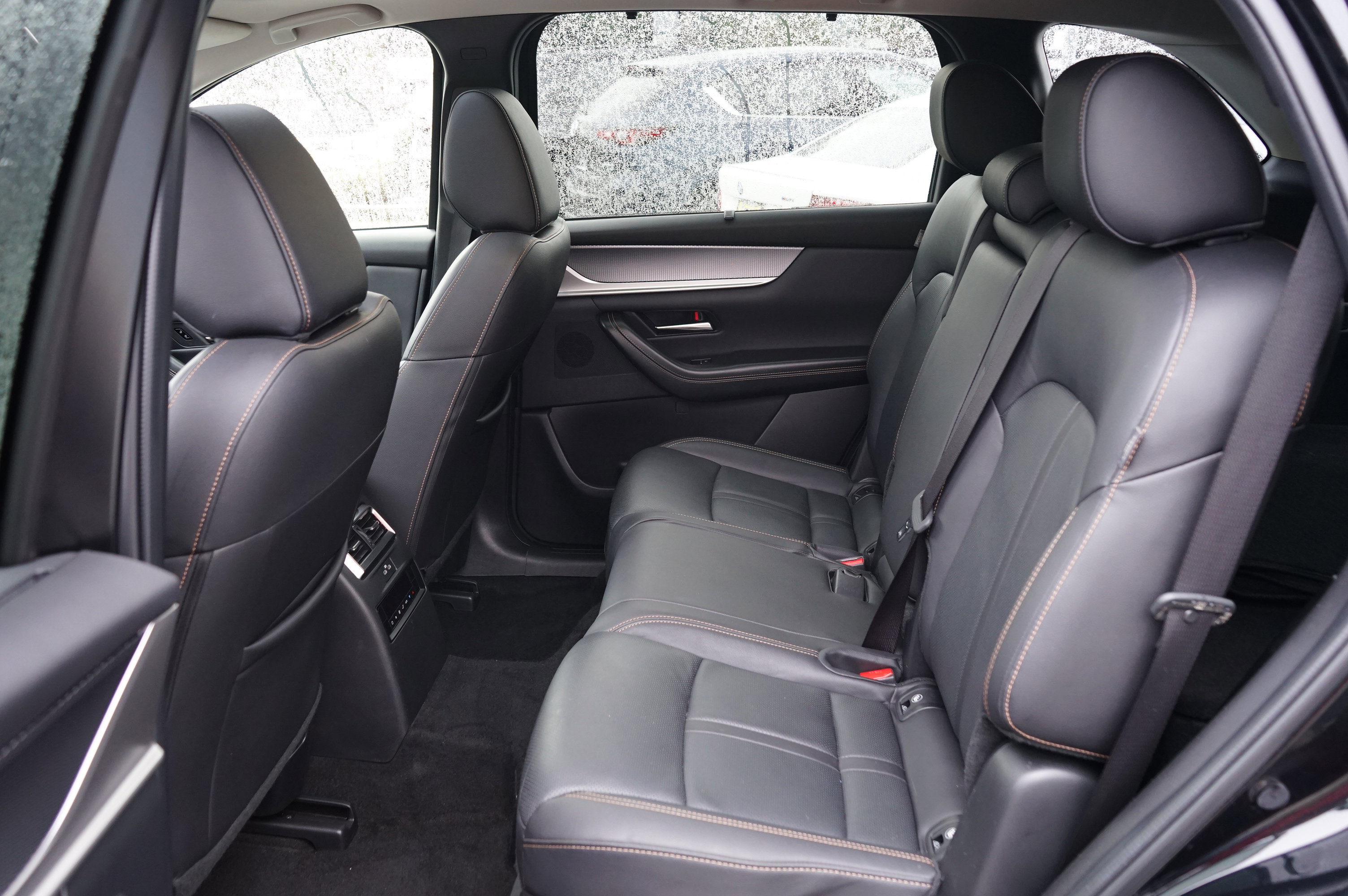 Certified 2025 MAZDA CX-70 3.3 Turbo w/ Preferred Package image 14