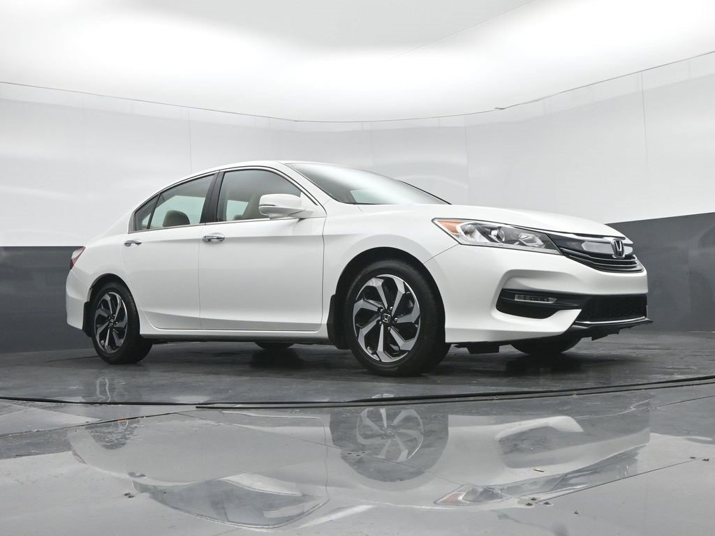 Used 2016 Honda Accord EX image 46