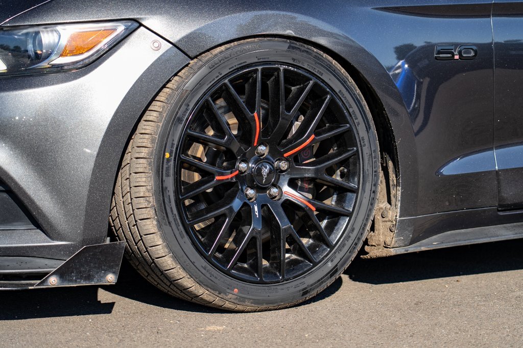 Used 2017 Ford Mustang GT Premium w/ GT Performance Package image 8