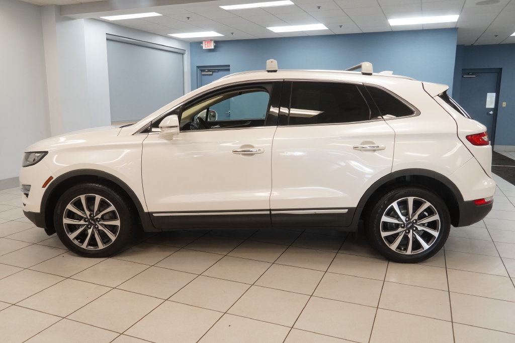 Used 2019 Lincoln MKC Reserve w/ MKC Climate Package AWD/4WD image 2