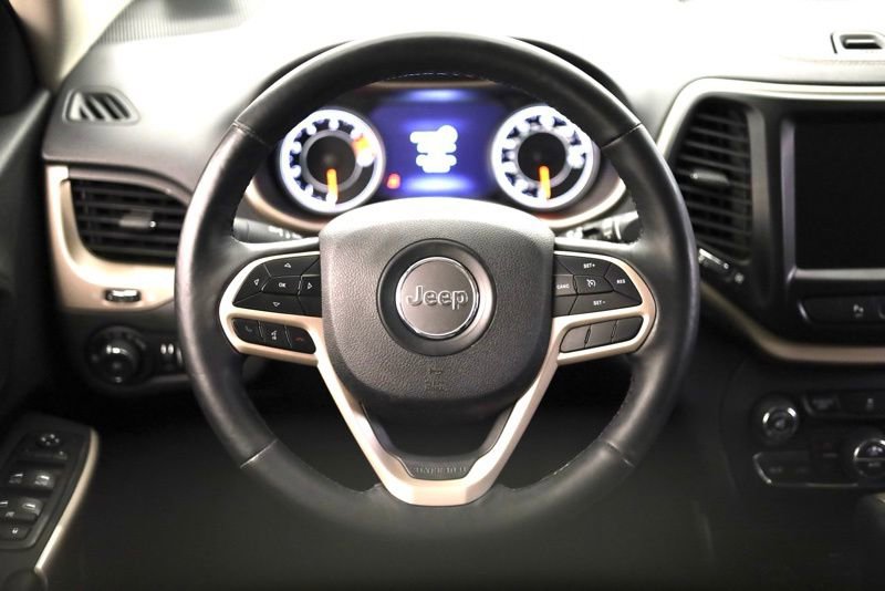 Used 2018 Jeep Cherokee Limited image 13