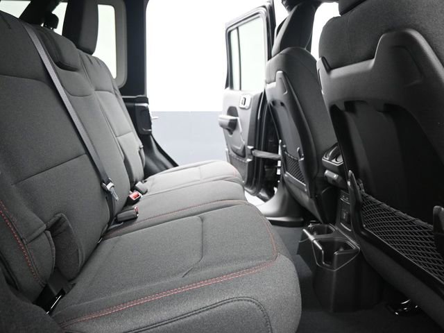 Used 2024 Jeep Wrangler Unlimited Rubicon w/ Technology Group image 22