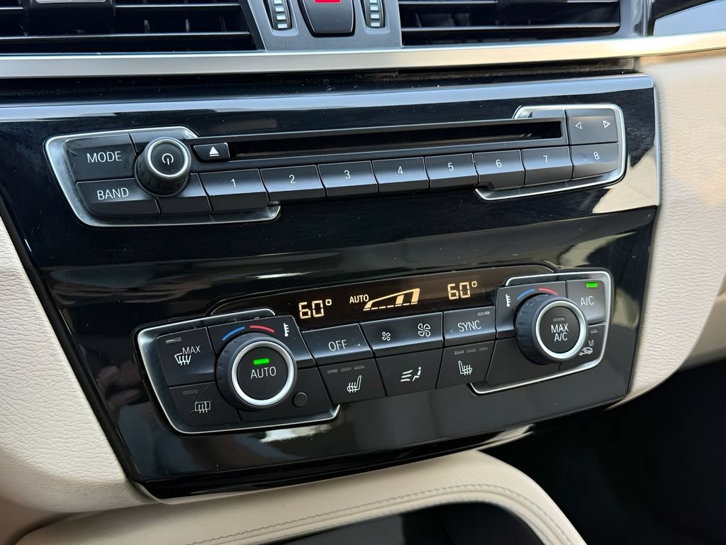 Used 2018 BMW X1 xDrive28i AWD/4WD image 12