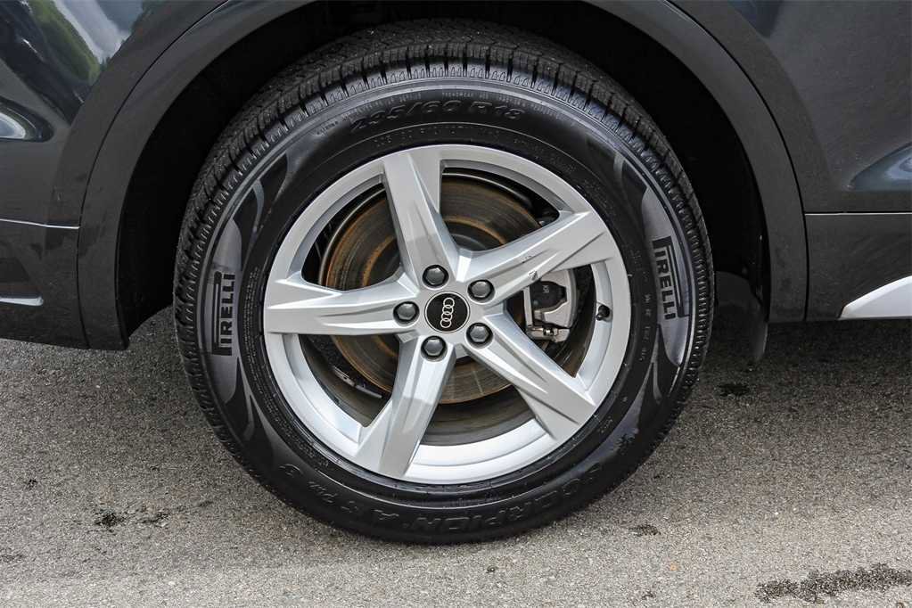 Used 2023 Audi Q5 2.0T Premium w/ Convenience Package image 10