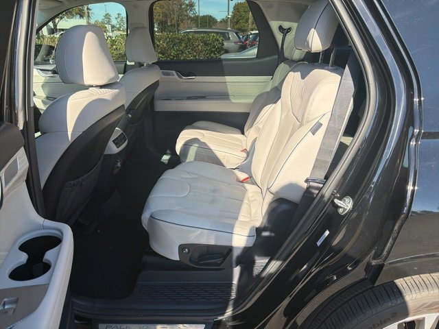 Used 2024 Hyundai Palisade Calligraphy image 18