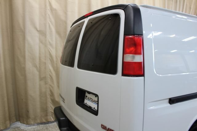 Used 2014 GMC Savana 3500 RWD image 5