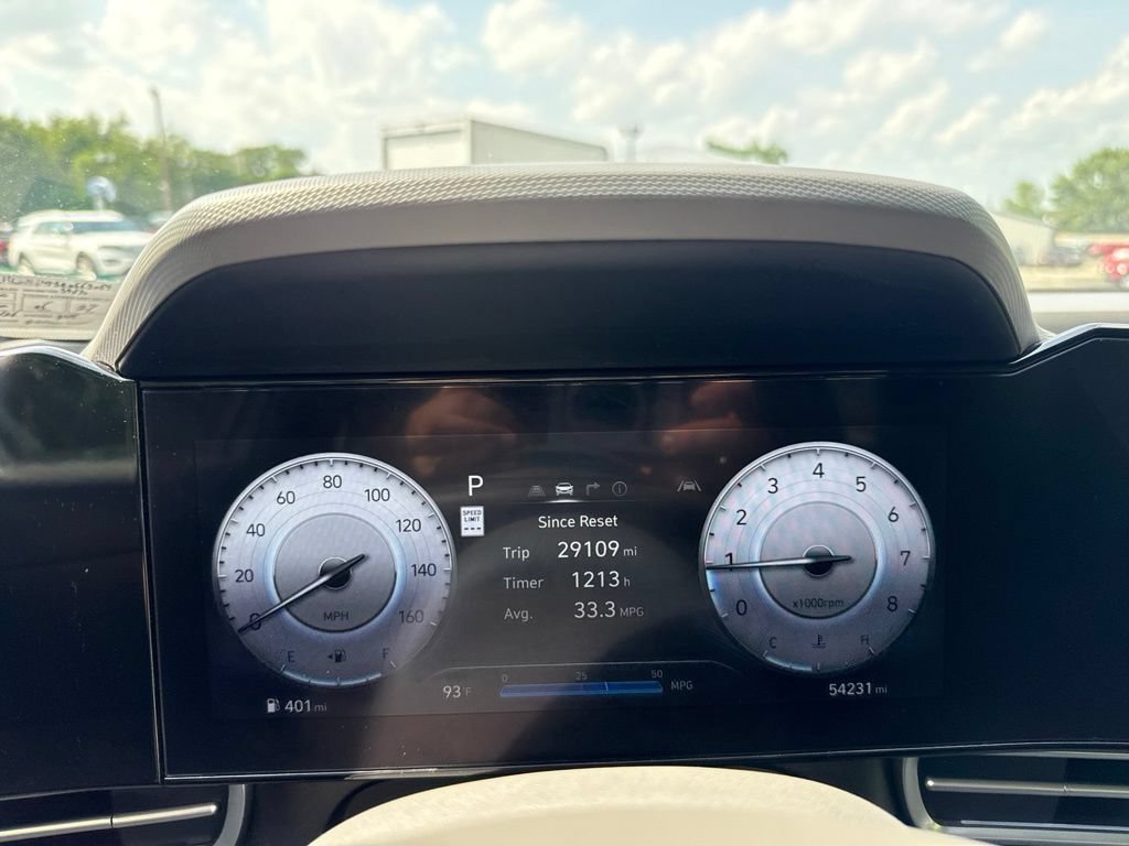 Used 2024 Hyundai Elantra SEL FWD image 22