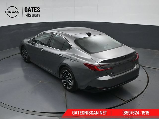 Used 2025 Toyota Camry XLE AWD/4WD image 53