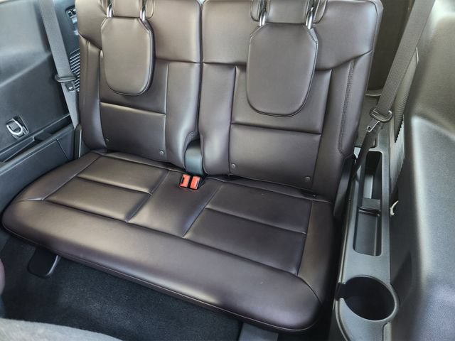 Used 2025 Ford Explorer Platinum RWD image 33