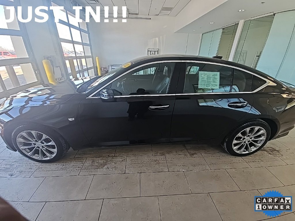 Used 2023 Cadillac CT5 Luxury image 2