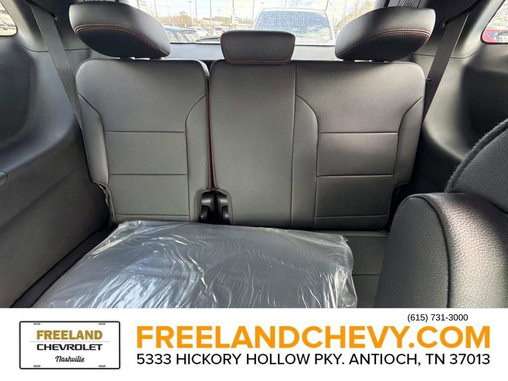 New 2026 Chevrolet Traverse RS w/ LPO, Floor Liner Package FWD image 15