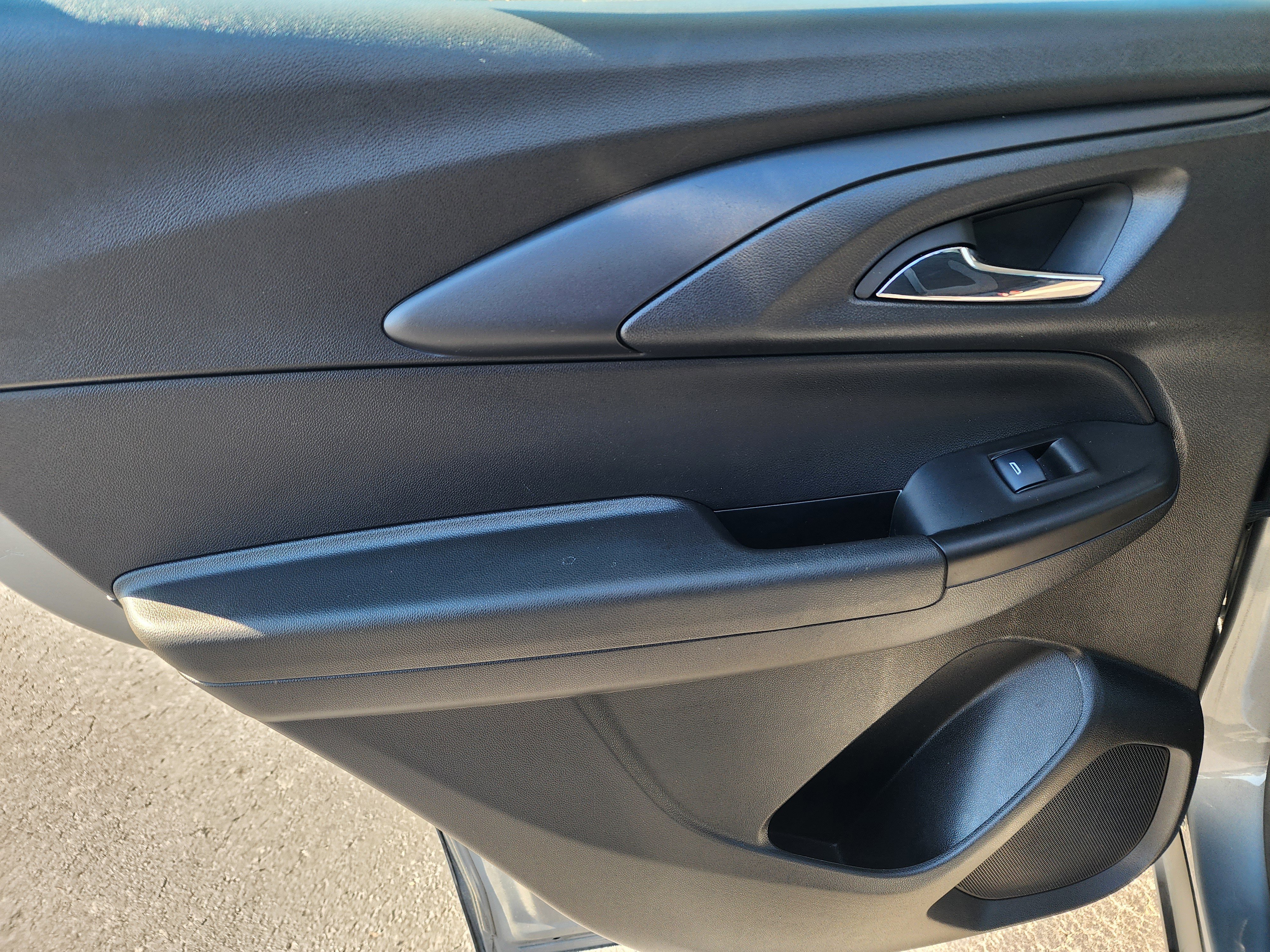 Used 2024 Chevrolet TrailBlazer LS image 15