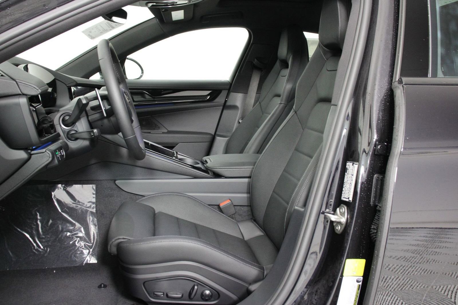 New 2026 Porsche Panamera RWD image 5
