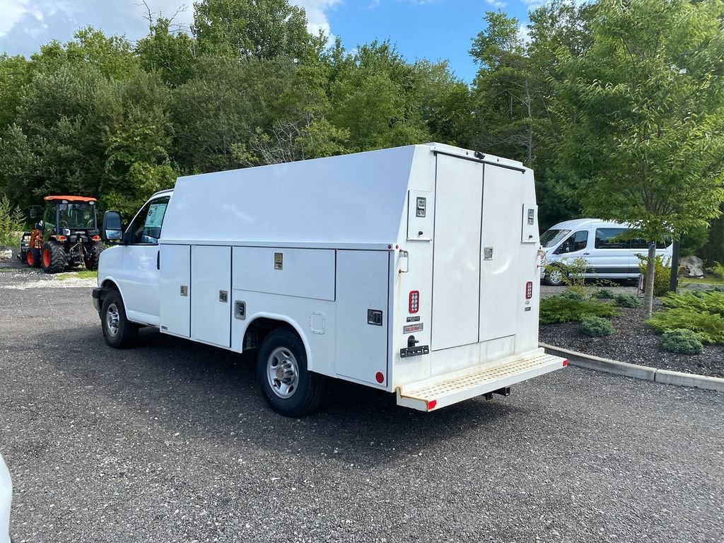 Used 2022 GMC Savana 3500 w/ Power Convenience Package image 8