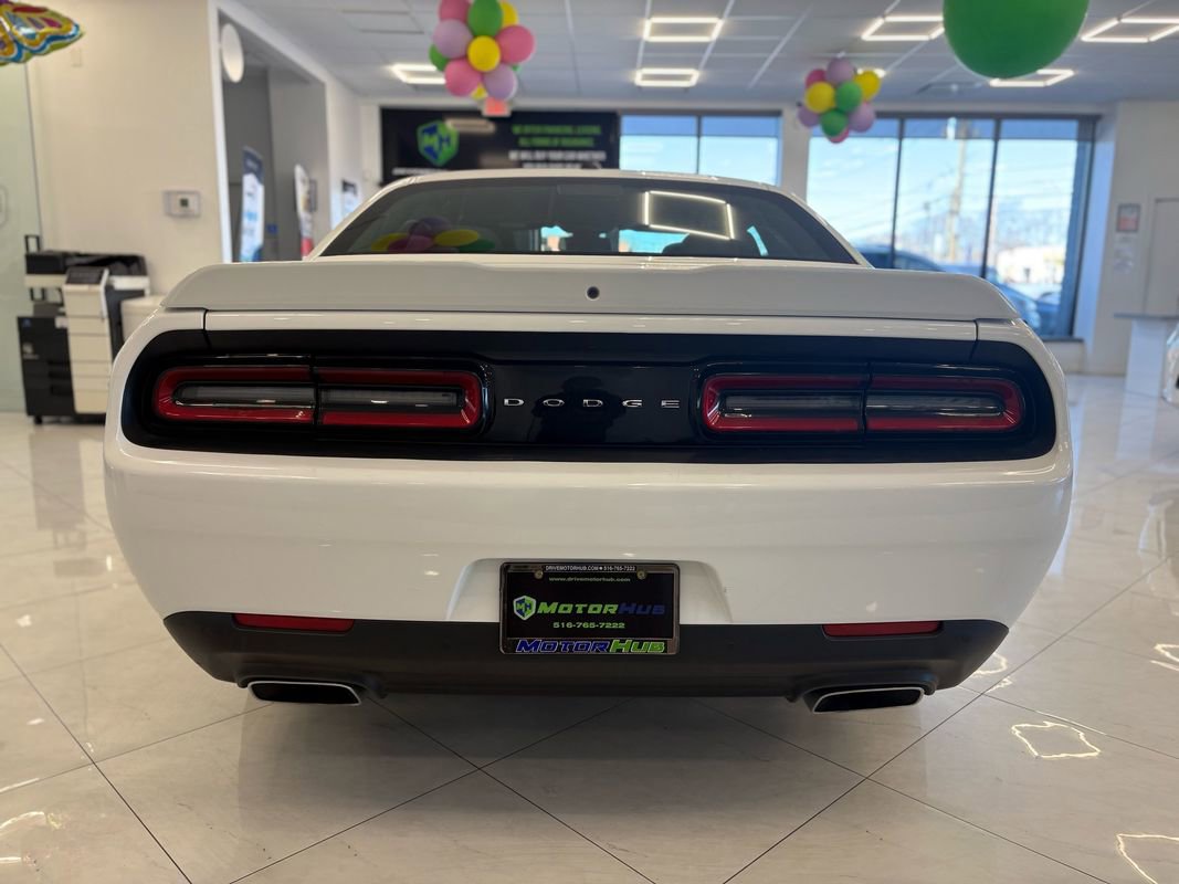 Used 2019 Dodge Challenger R/T image 11
