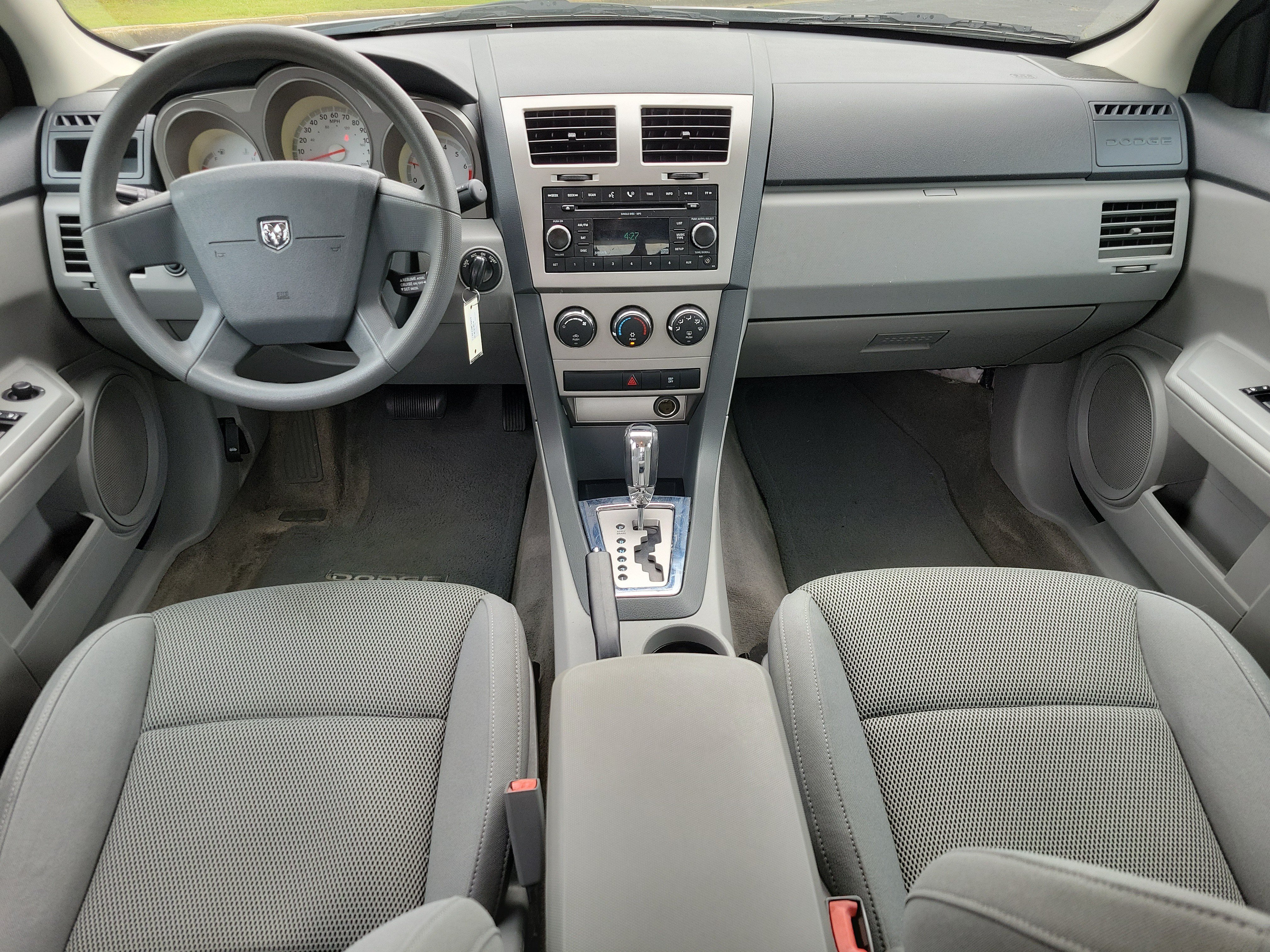Used 2008 Dodge Avenger SE FWD image 9