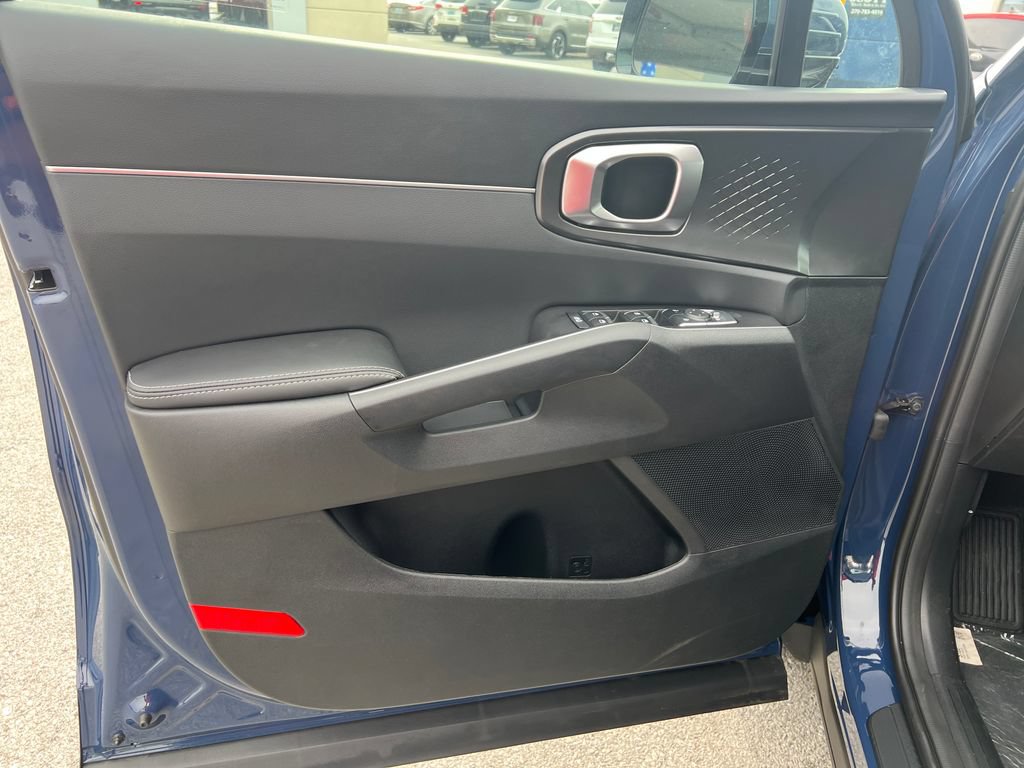 New 2026 Kia Sorento S w/ S Panoramic Sunroof Package FWD image 12
