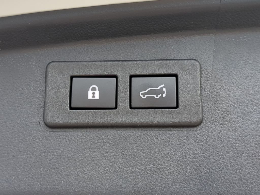 Used 2021 Subaru Outback Touring XT AWD/4WD image 10
