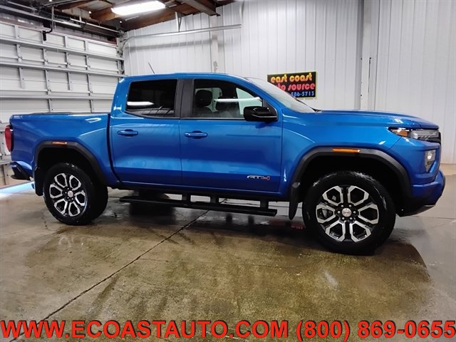 Used 2024 GMC Canyon AT4 w/ AT4 Premium Package image 5