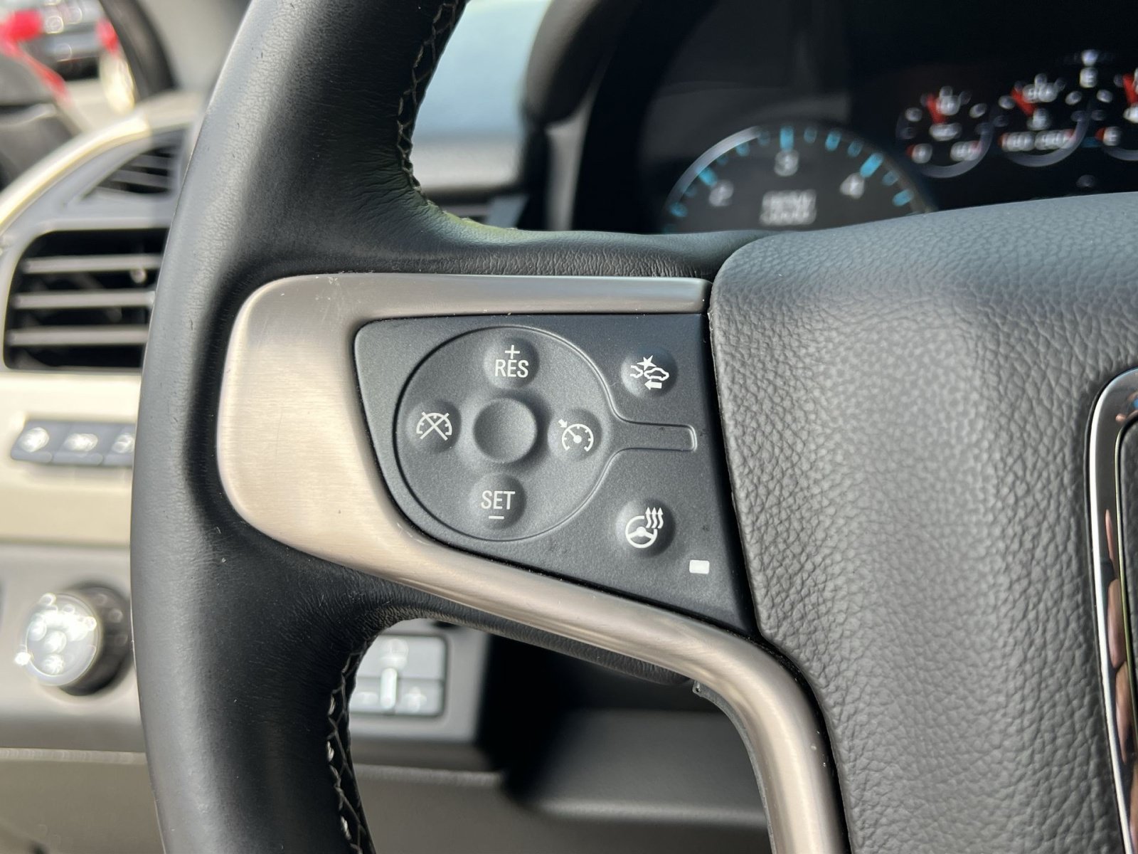 Used 2019 GMC Yukon Denali w/ Denali Ultimate Package AWD/4WD image 36