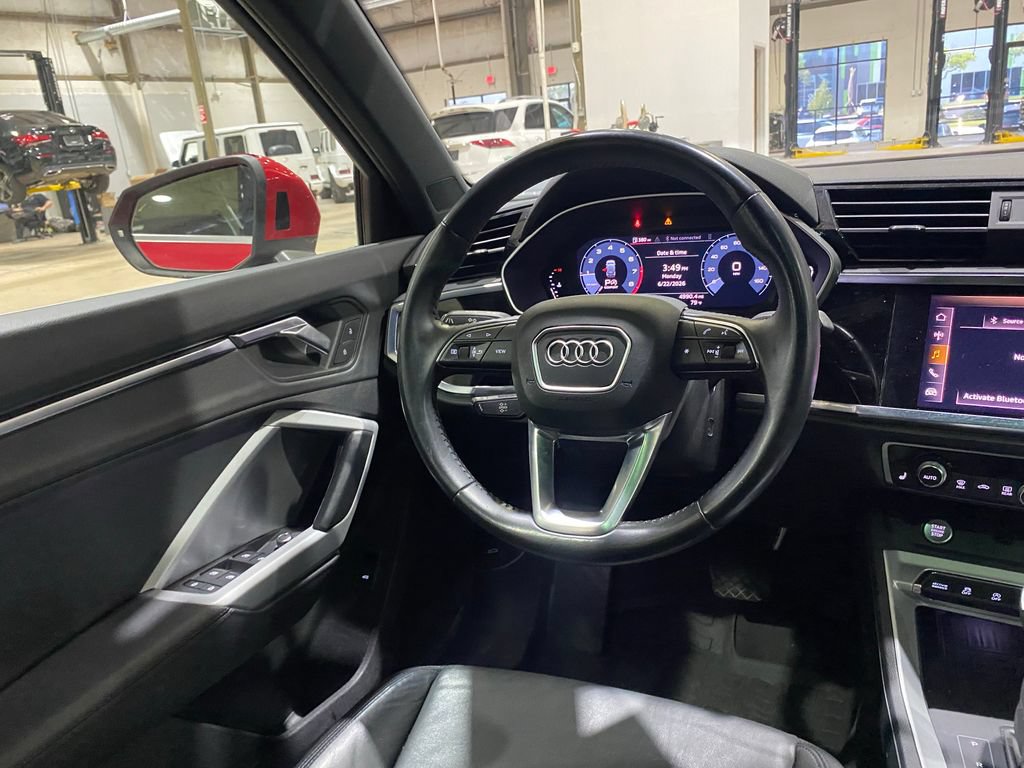 Used 2020 Audi Q3 2.0T Premium Plus AWD/4WD image 3