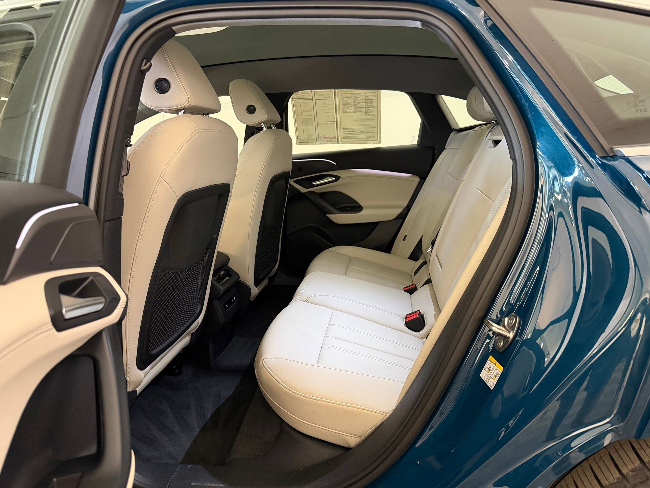 Certified 2025 Audi A6 e-tron Premium w/ Convenience Package image 15