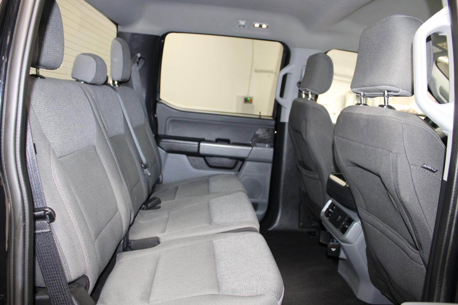 Used 2024 Ford F150 XLT w/ Mobile Office Package image 27