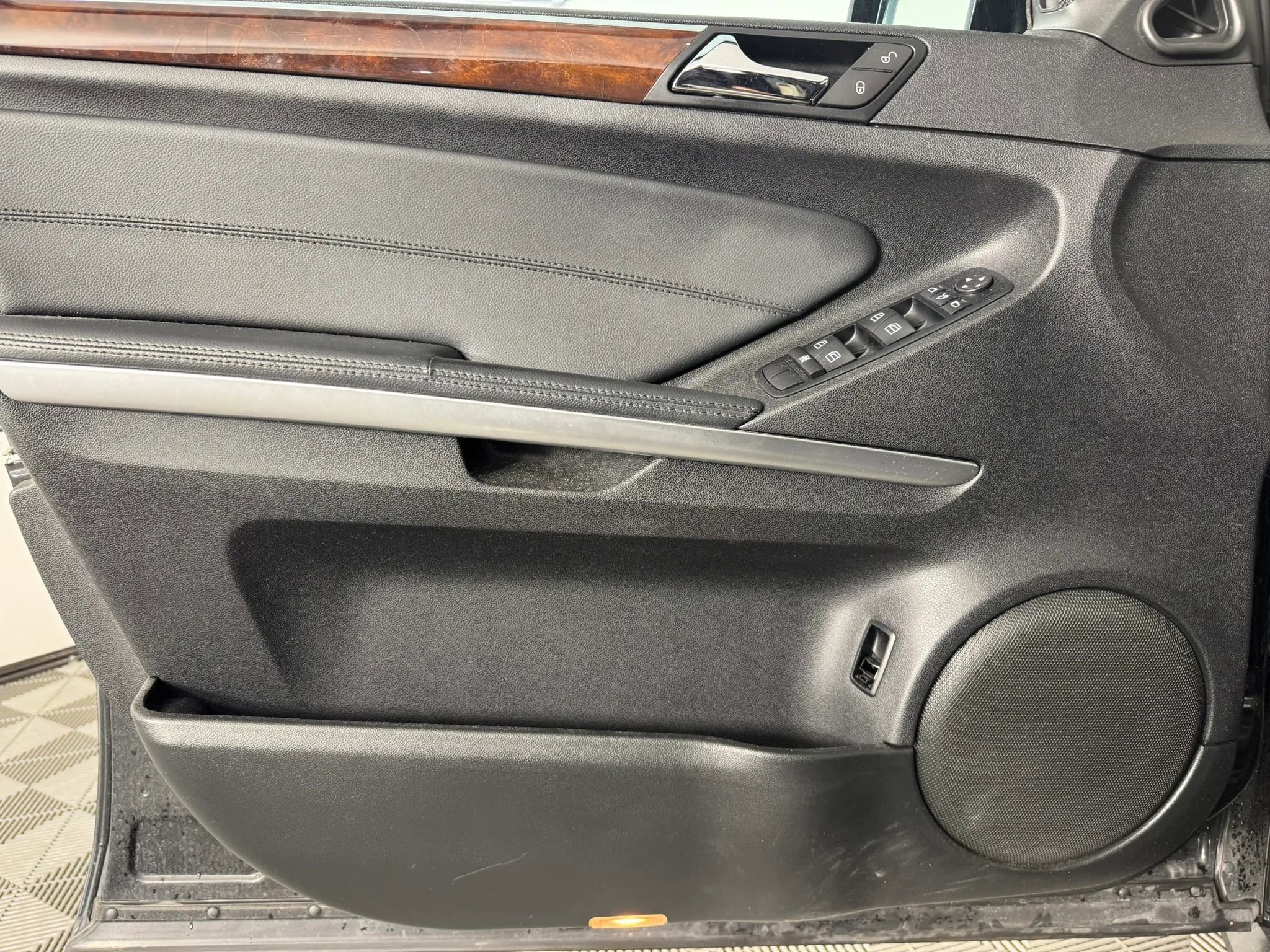 Used 2011 Mercedes-Benz ML 350 4MATIC image 37