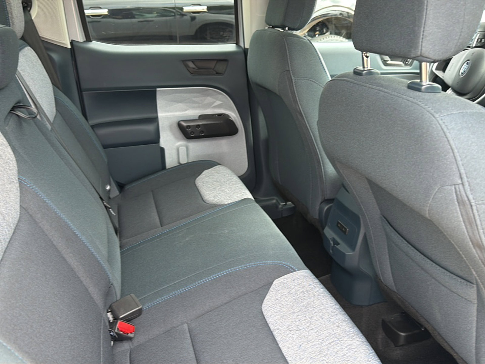 Used 2025 Ford Maverick XLT w/ Equipment Group 302A image 11