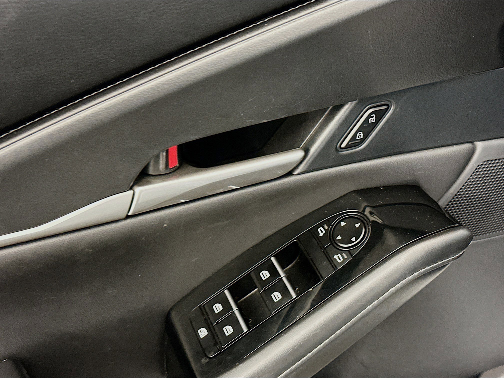 Used 2024 MAZDA CX-30 AWD 2.5 S w/ Select Sport Pkg image 15