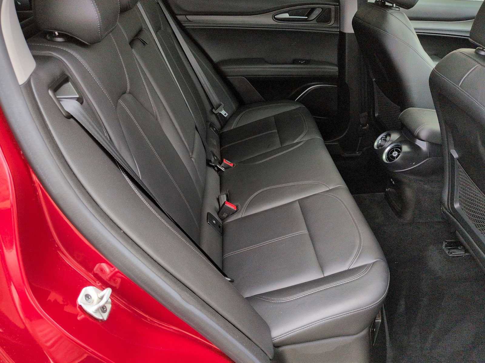 Used 2019 Alfa Romeo Stelvio Ti w/ TI Performance Package image 22