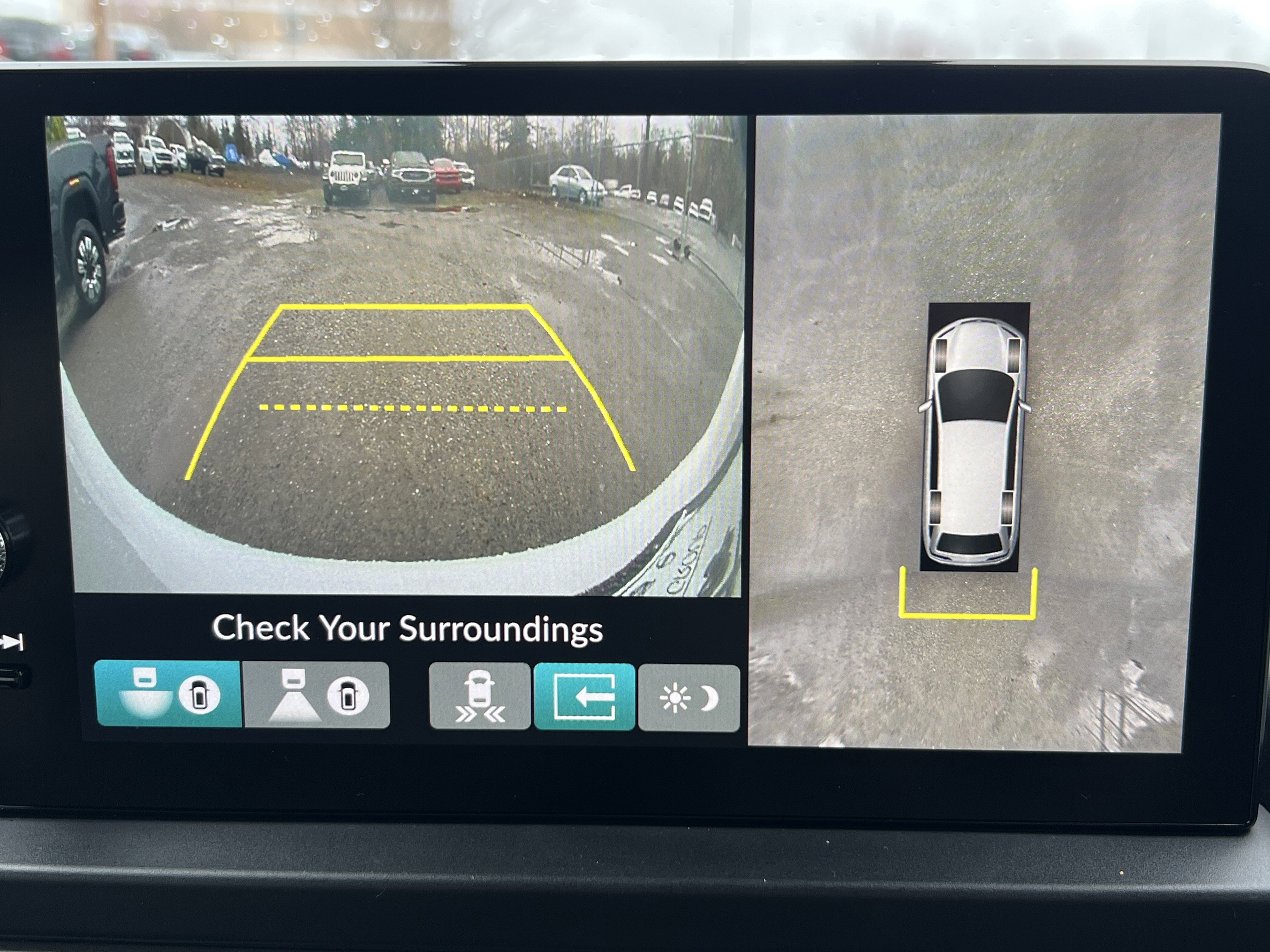 Used 2025 Honda Pilot Black Edition image 13