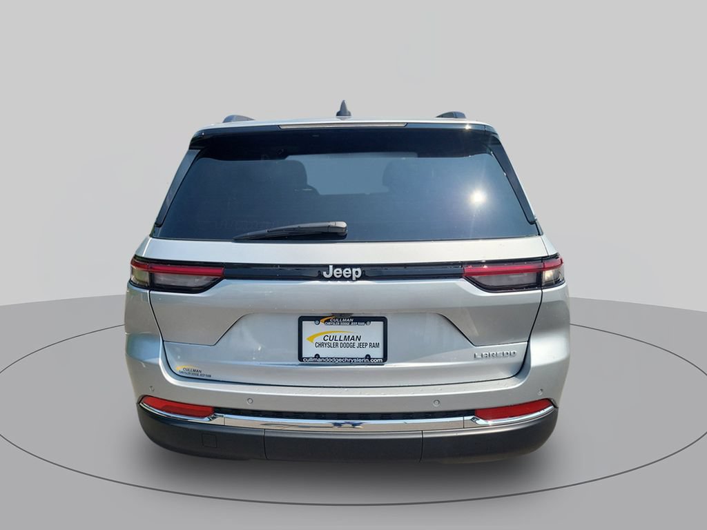 New 2026 Jeep Grand Cherokee Laredo X RWD image 4