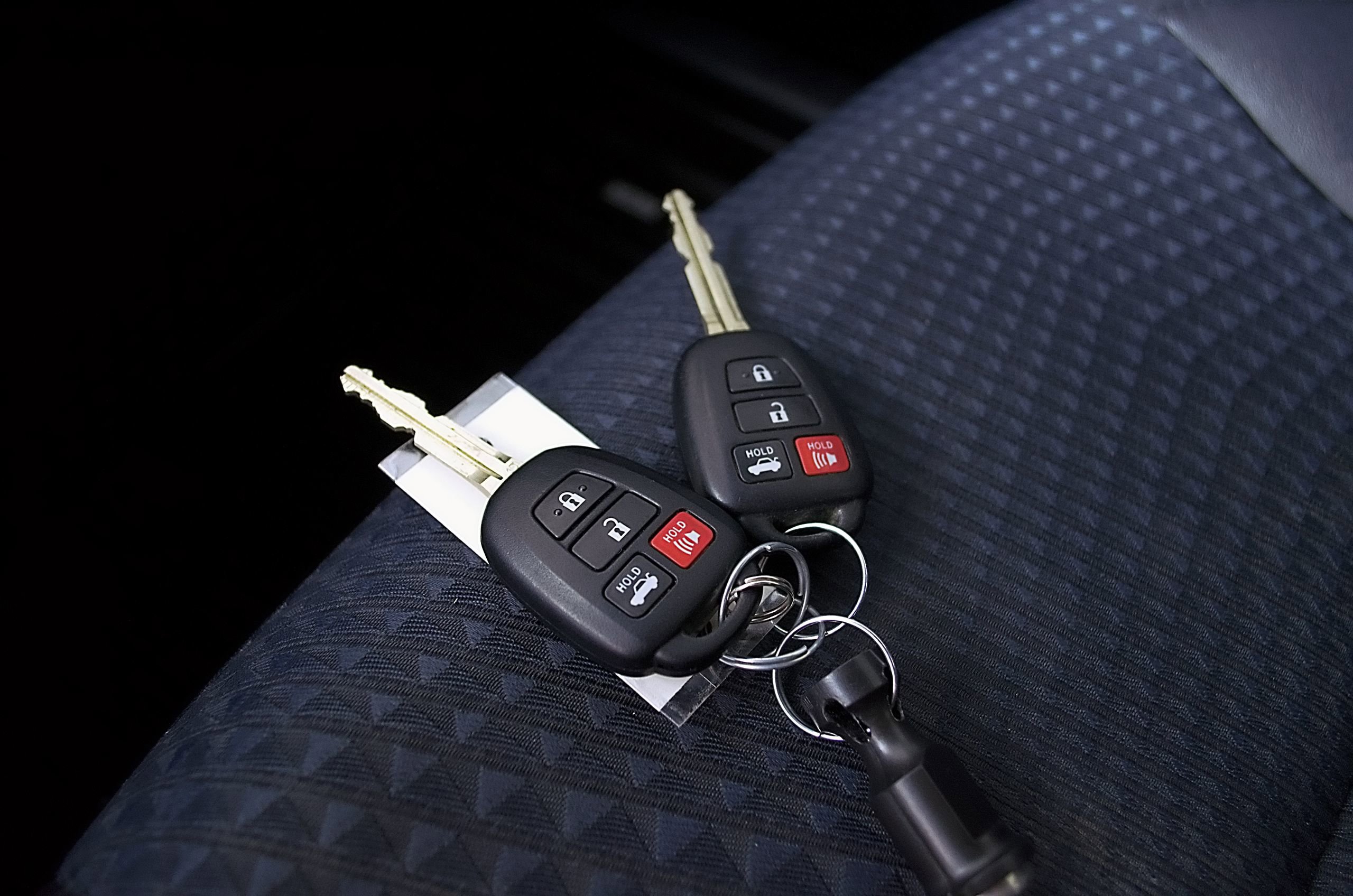 Used 2014 Toyota Camry SE FWD image 30