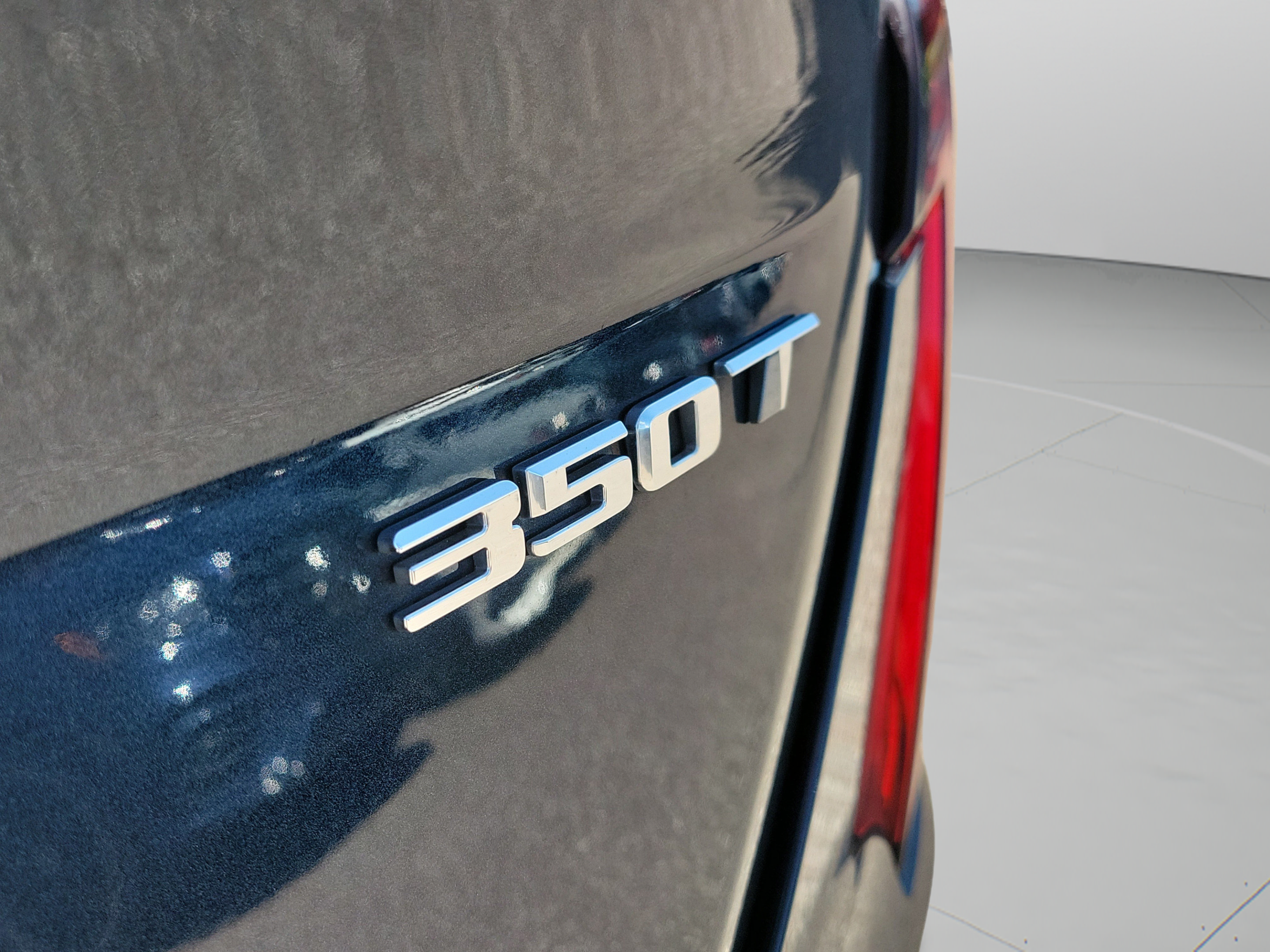 Used 2021 Cadillac CT4 Premium Luxury RWD image 32