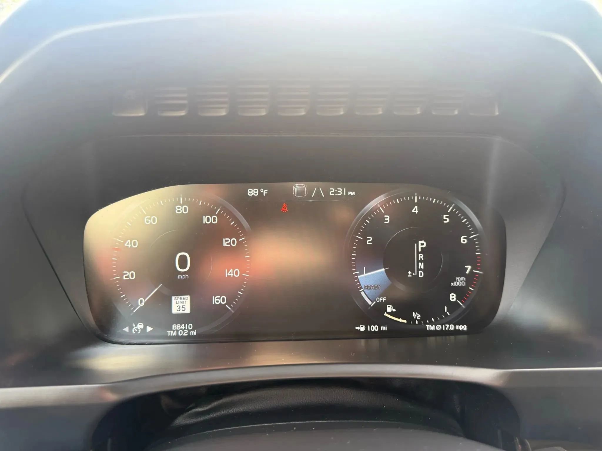 Used 2019 Volvo XC90 T6 Momentum w/ Protection Package Premier image 10