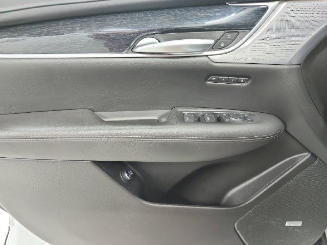 Used 2023 Cadillac XT5 Premium Luxury w/ LPO, Floor Liner Package AWD/4WD image 38