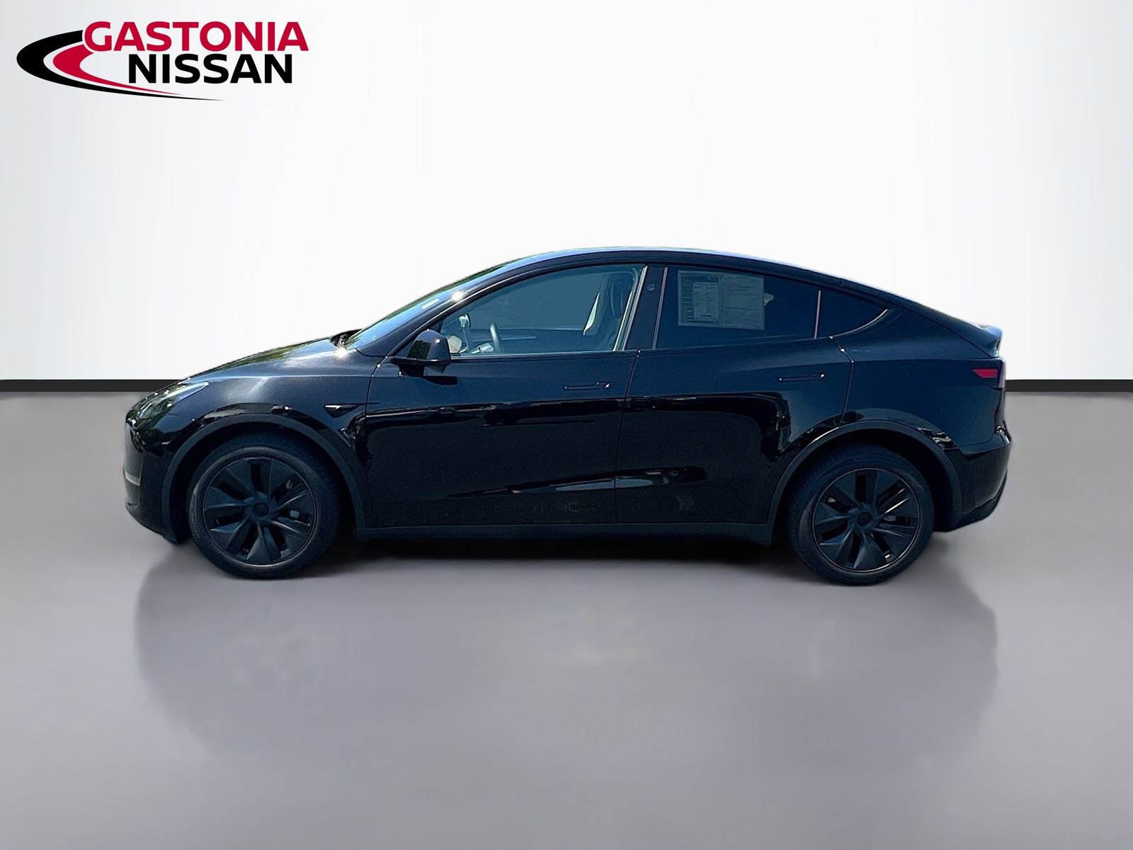 Used 2025 Tesla Model Y Long Range image 5