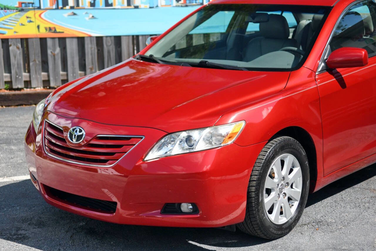 Used 2007 Toyota Camry XLE FWD image 4
