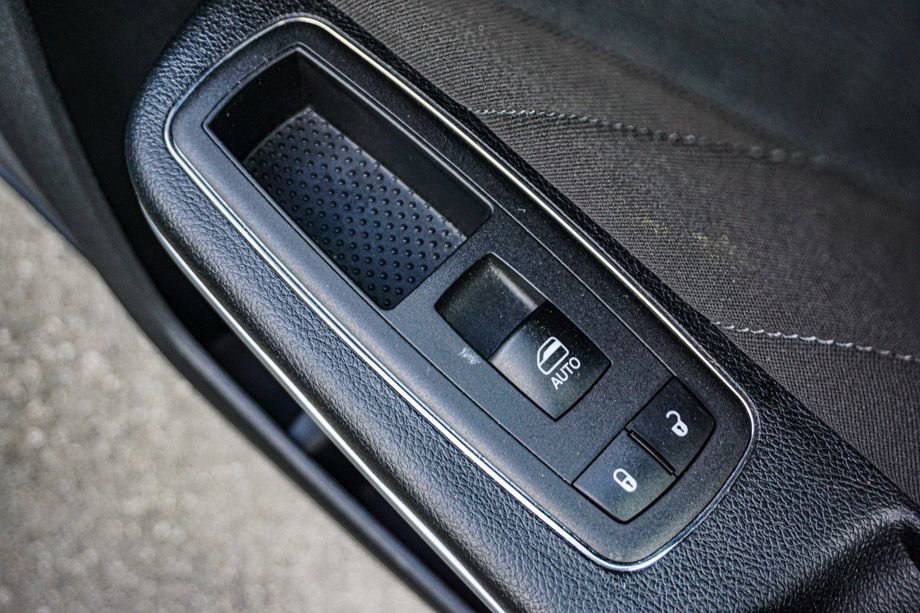 Used 2023 Dodge Charger SXT image 46