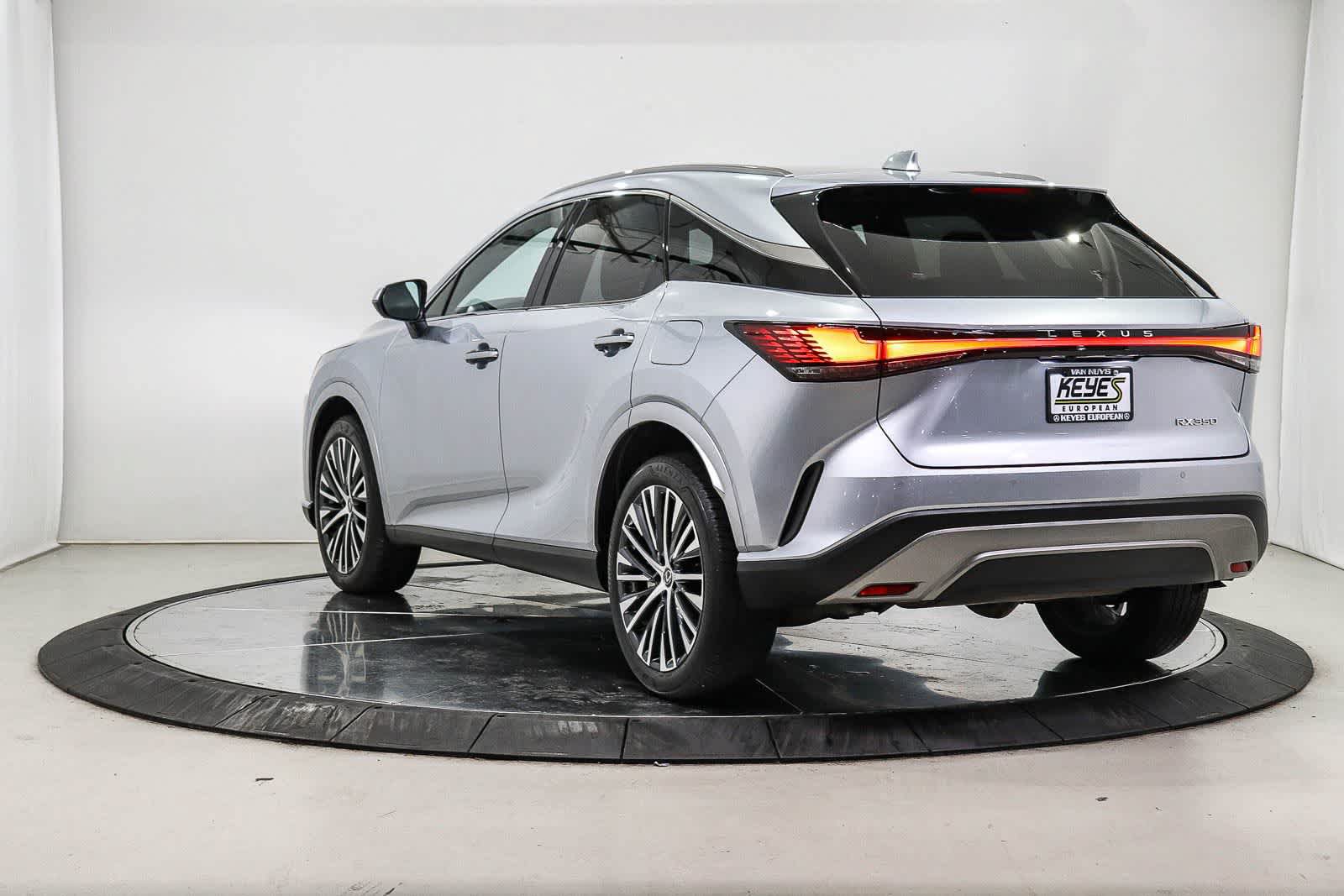 Used 2024 Lexus RX 350 Premium Plus w/ Accessory Package (Z1) FWD image 2