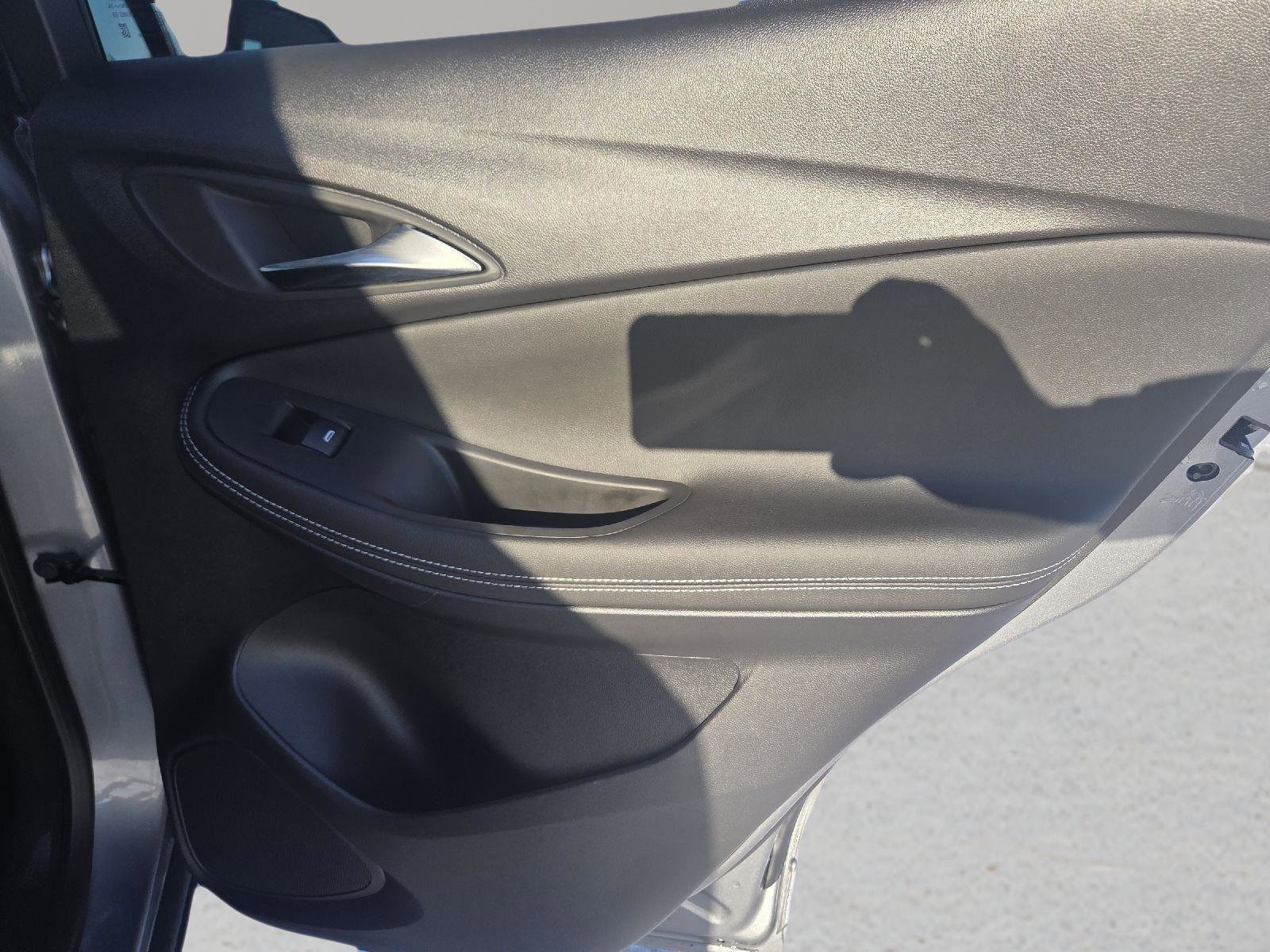 Used 2026 Buick Encore GX Avenir w/ Avenir Technology Package image 72