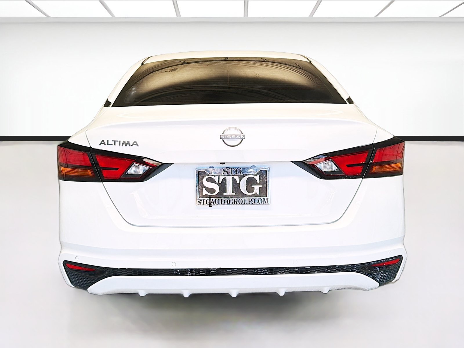 Used 2024 Nissan Altima 2.5 S FWD image 5