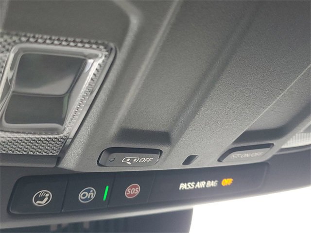 Used 2025 GMC Sierra 1500 Elevation image 31