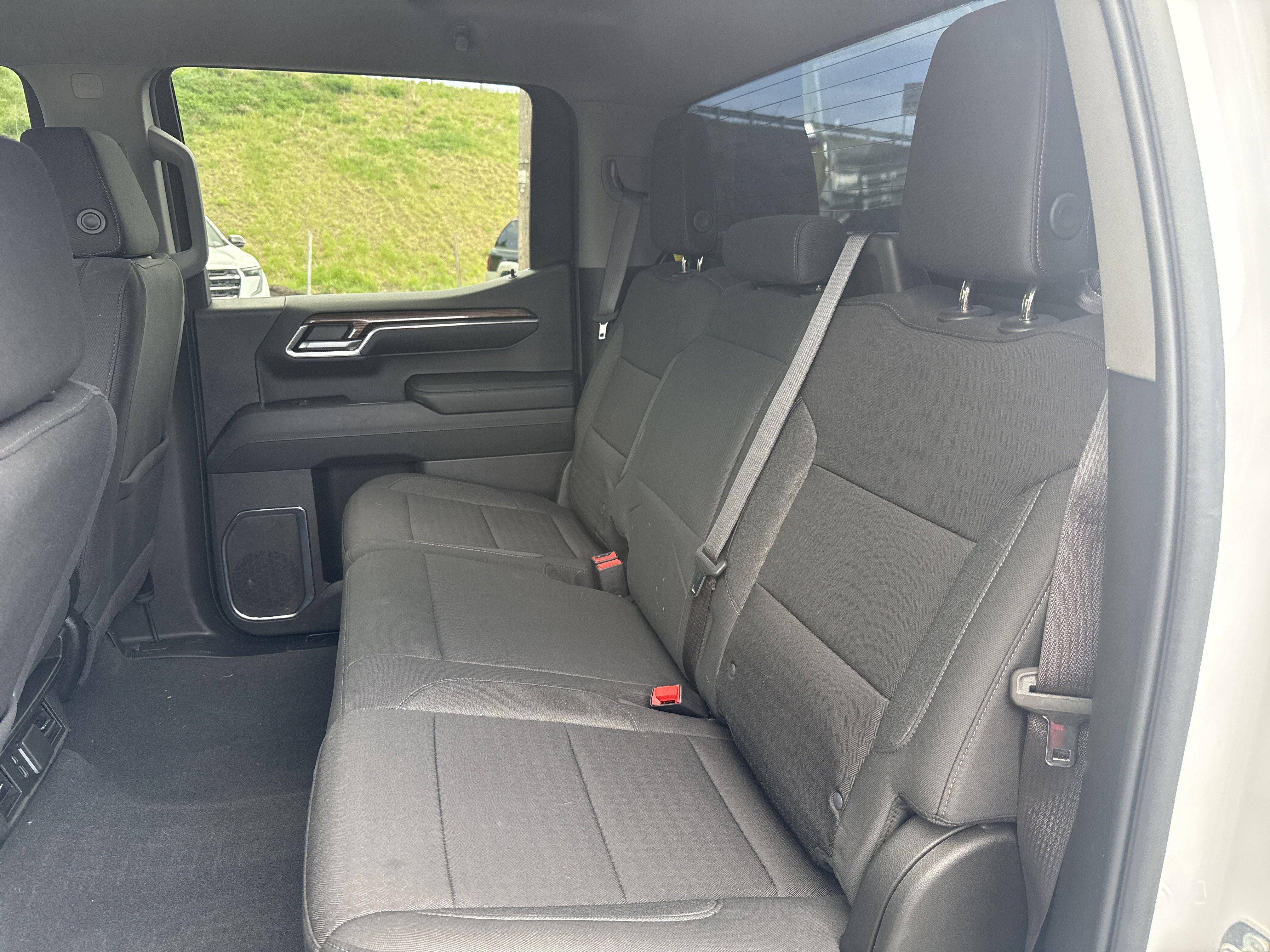 Used 2024 Chevrolet Silverado 1500 LT Trail Boss w/ Protection Package AWD/4WD image 11