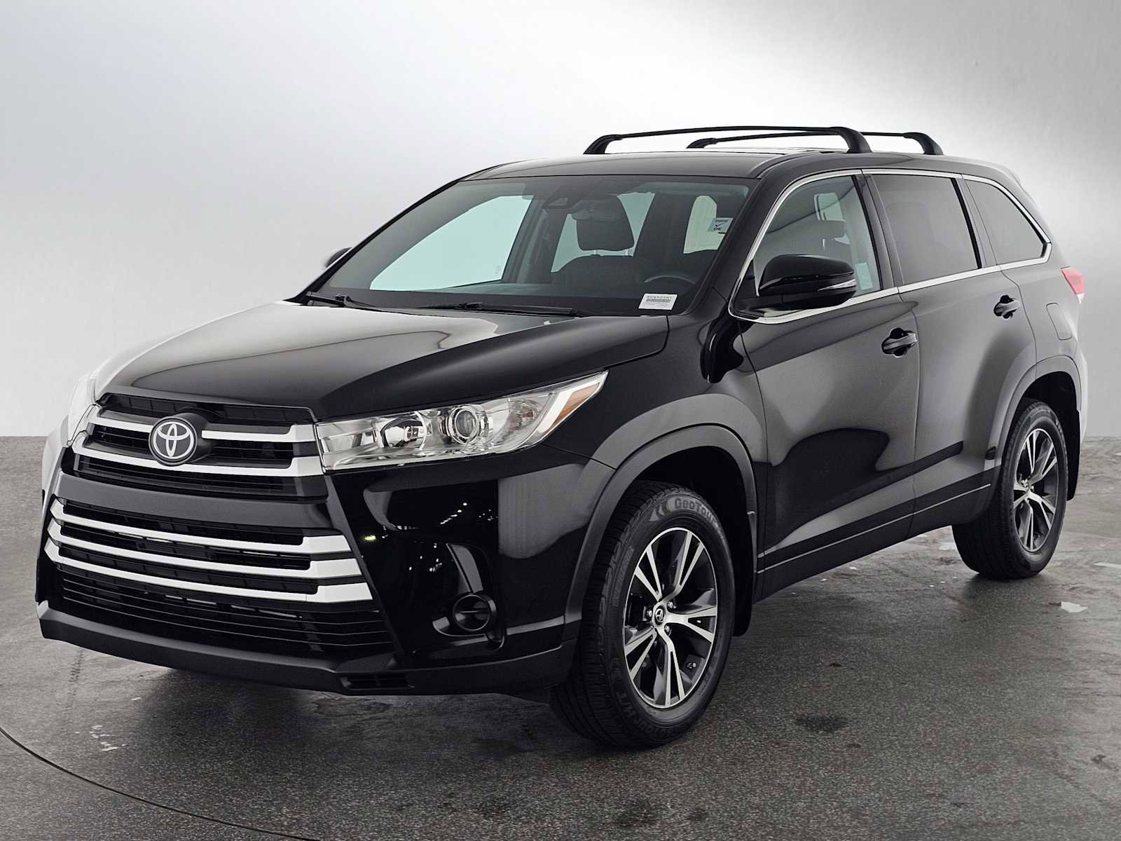 Used 2019 Toyota Highlander LE FWD image 7
