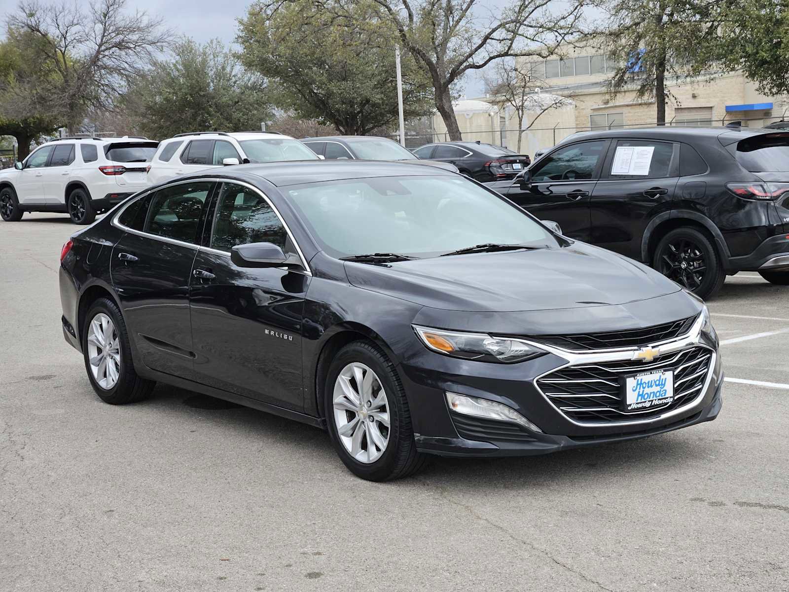 Used 2023 Chevrolet Malibu LT image 3