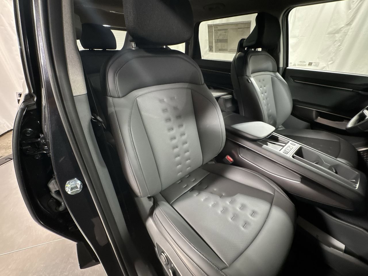 New 2026 Kia EV9 Wind image 34